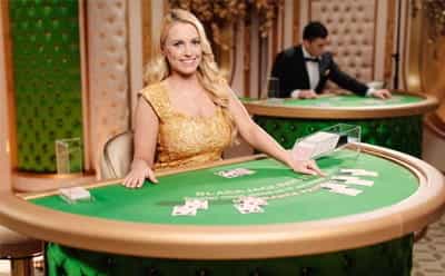 Un tavolo di blackjack tra i tanti proposti dal casinò live di CasinoMania