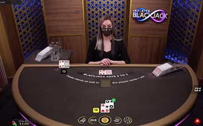 Un tavolo blackjack live su Pokerstars.
