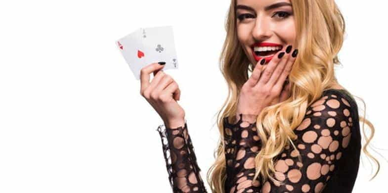 Strip Poker Senza Vestiti