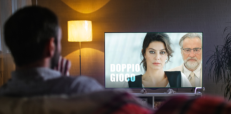 Tv con immagine della fiction Doppio Gioco