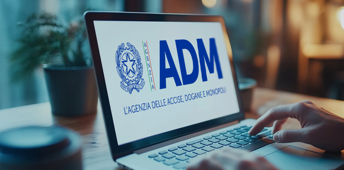 Laptop con logo ADM 